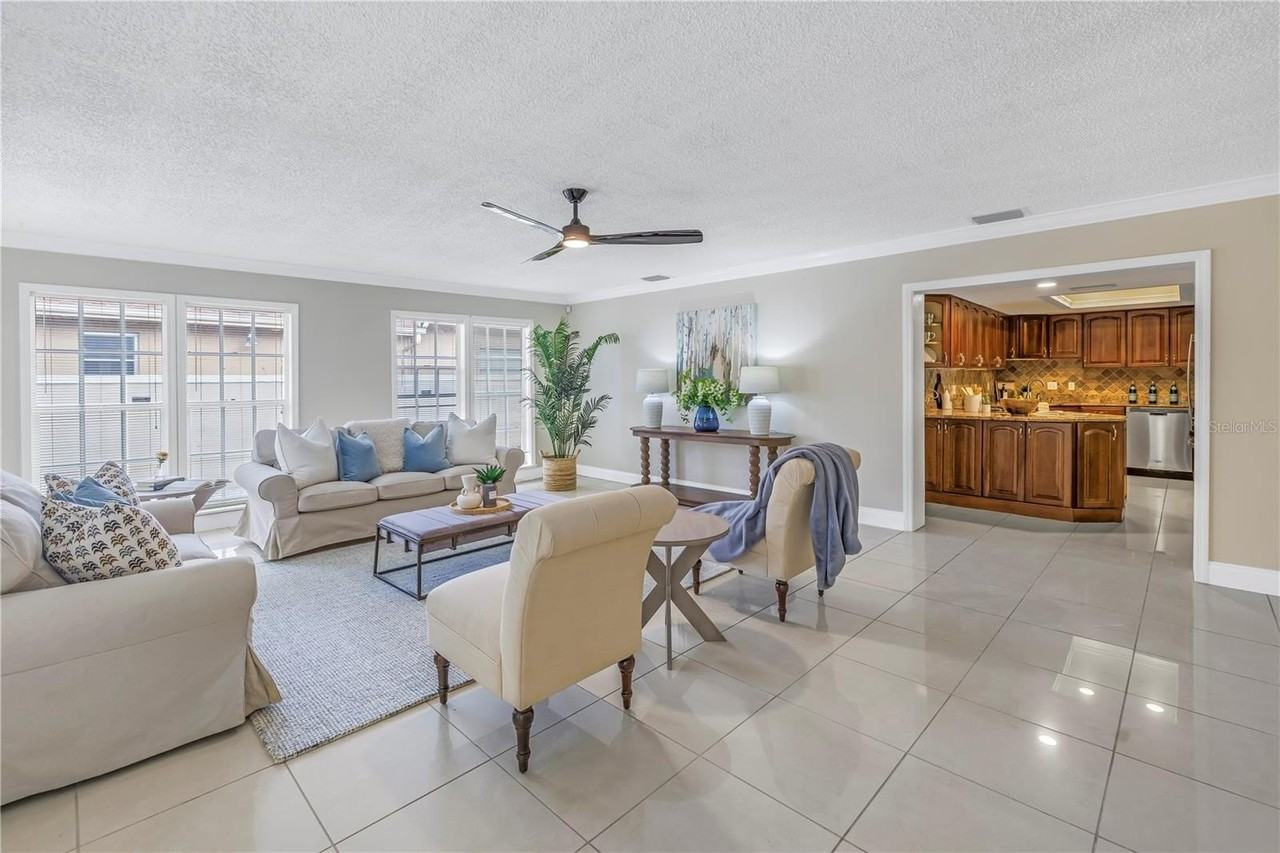 2267 Heron Cir - Photo 7 of 48