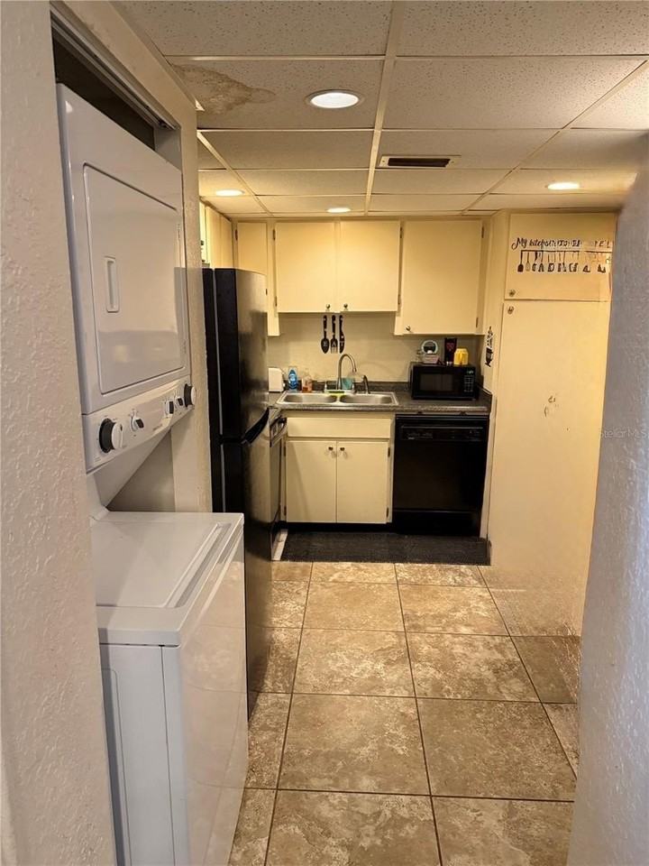 716 Oakgrove Dr #129 - Photo 4 of 8