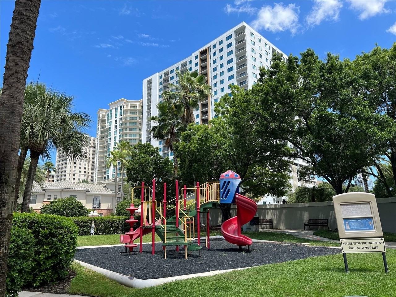 805 Normandy Trace Rd - Photo 2 of 41