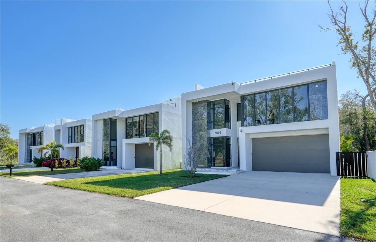 7608 Antilla St - Photo 2 of 50