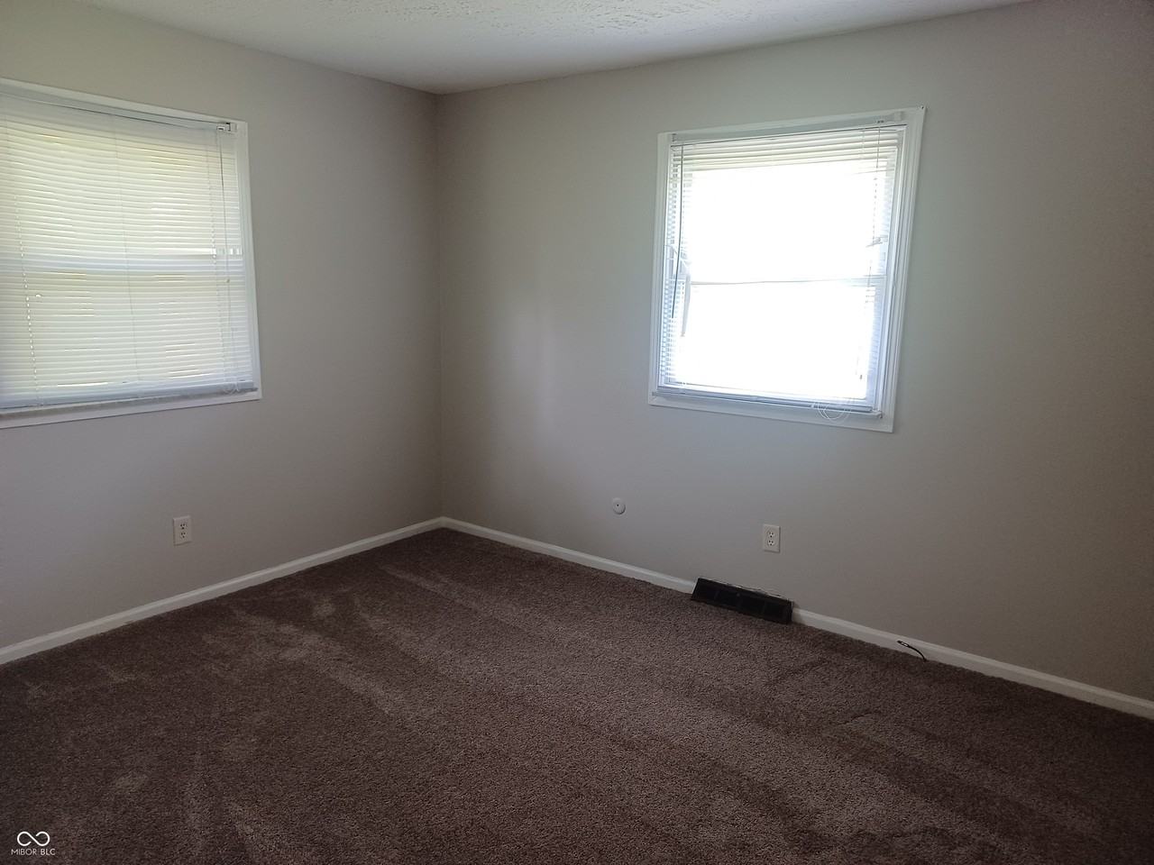 7832 Cedarbrook Dr - Photo 5 of 10