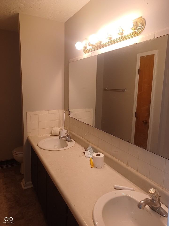 7832 Cedarbrook Dr - Photo 6 of 10