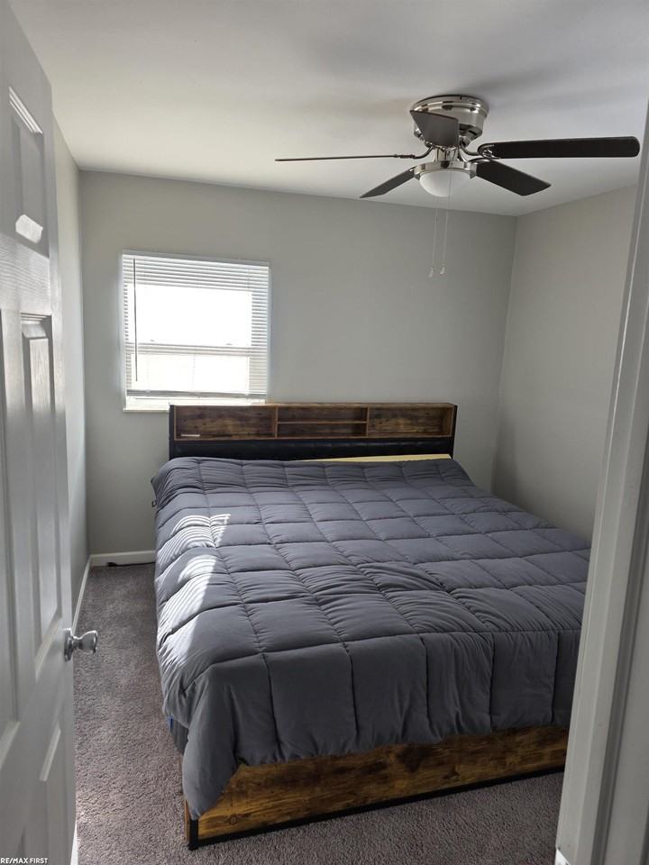 28651 Melvin St - Photo 7 of 12