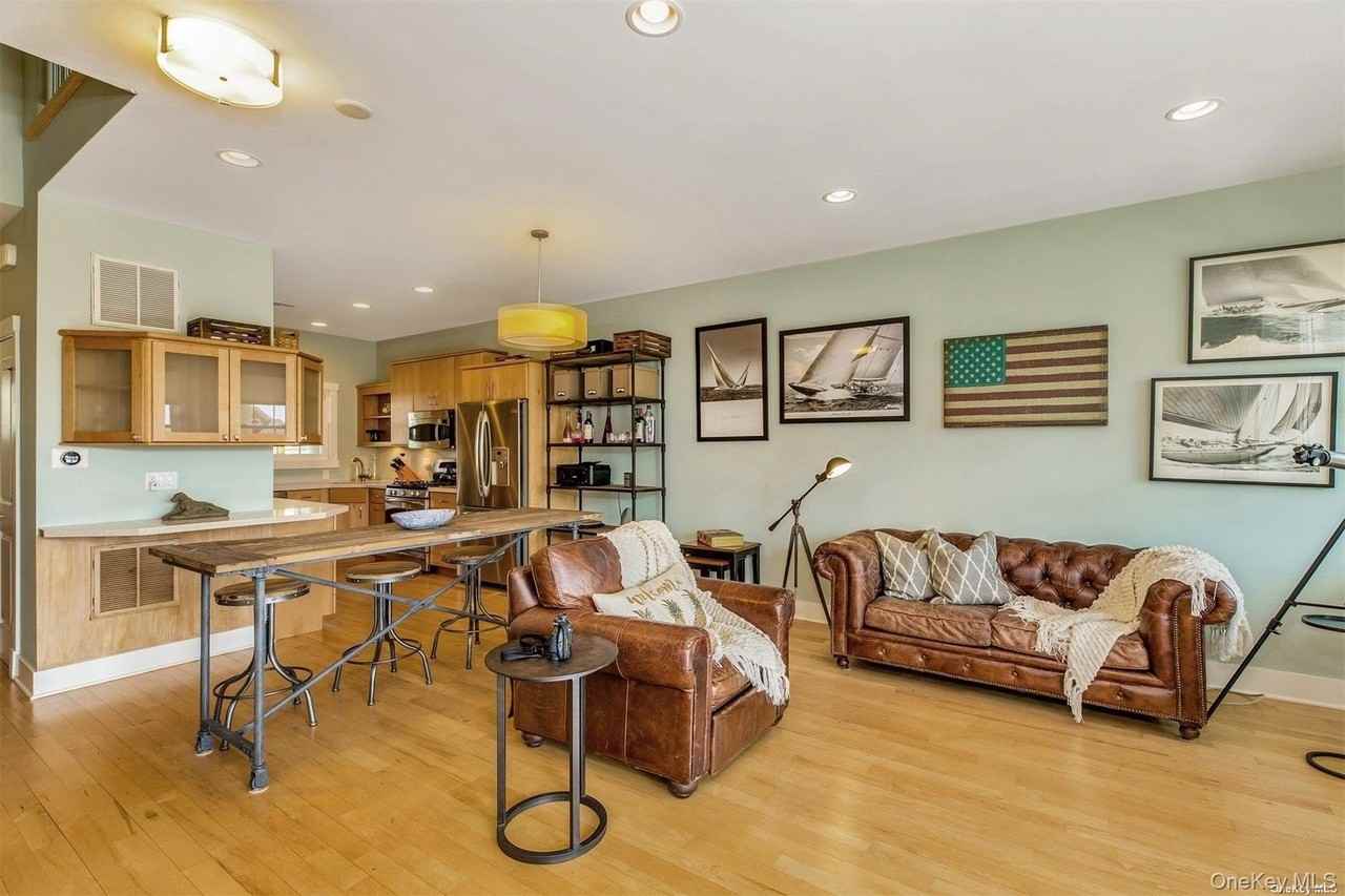 20 Canoe Place Rd Unit 8 #8 - Photo 5 of 18