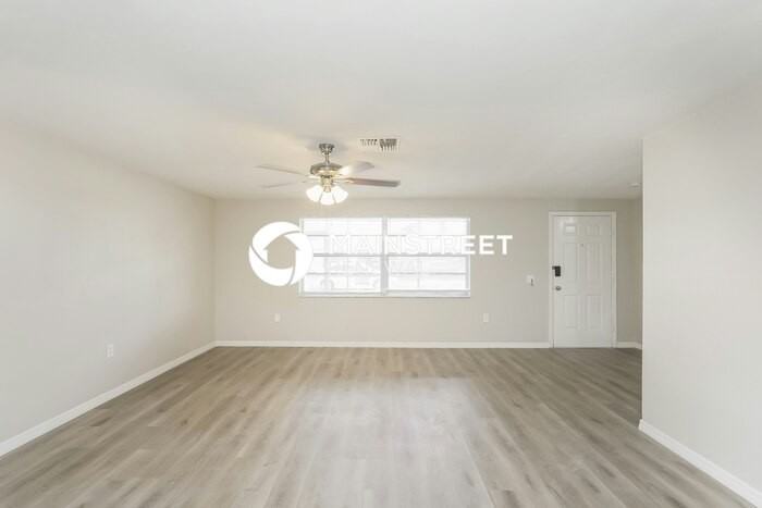 6022 Halifax Dr - Photo 4 of 10