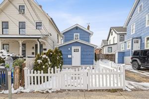 featured image of 30 Bridge St