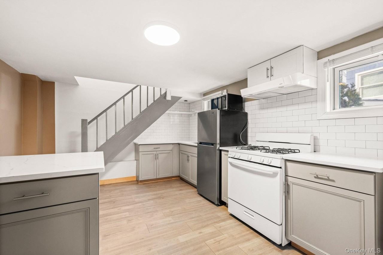 30 Bridge St - Photo 6 of 13