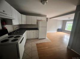 featured image of 2 Morris Ave Apt 302 #302