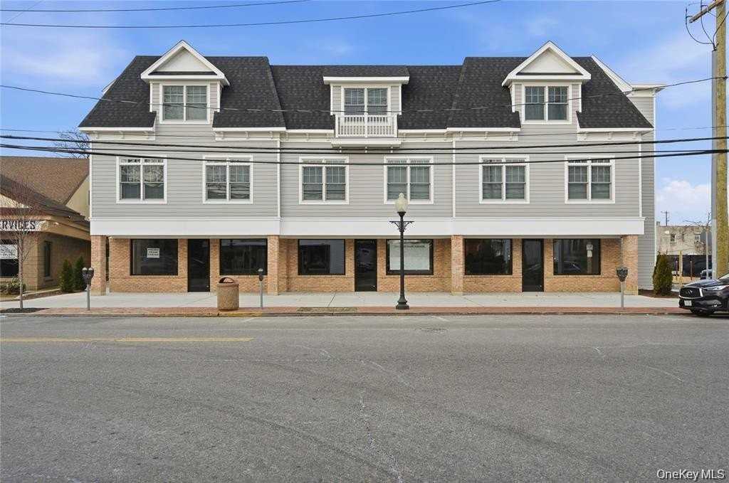 180 Deer Park Ave Unit 204 #204