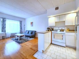 14915 Barclay Ave Apt 3a #3A - Photo 1 of 1