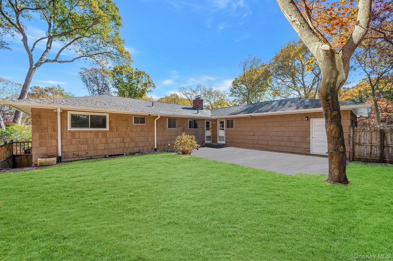 23 Princeton Dr - Photo 5 of 41