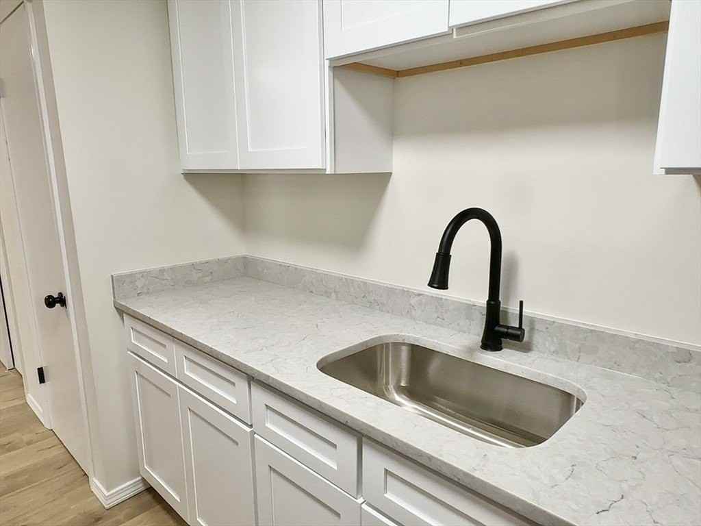 180 Main St Apt B39 #B39 - Photo 6 of 16