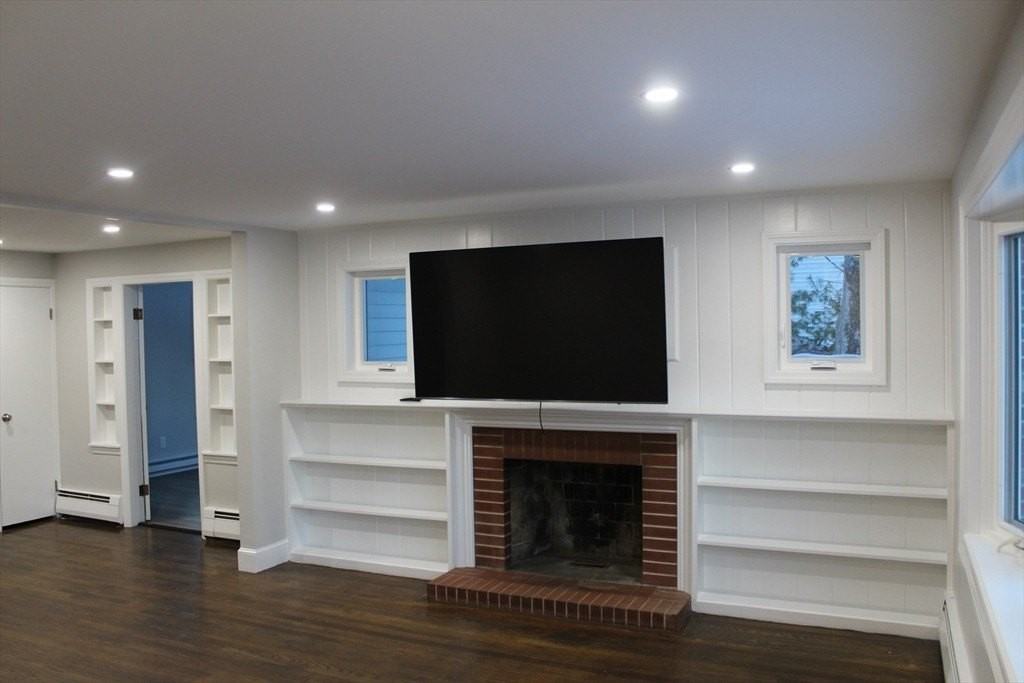 2 Norman Ave - Photo 3 of 14