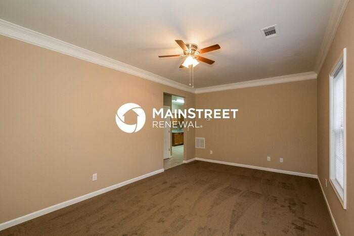 117 Brown Ave Se - Photo 4 of 15