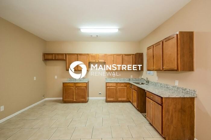 117 Brown Ave Se - Photo 6 of 15