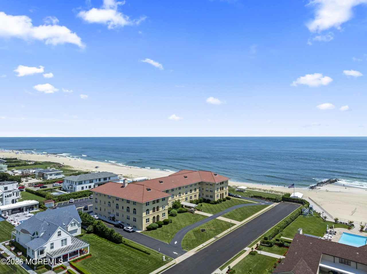 1 Roseld Ave Apt B20 #B20 - Photo 3 of 28