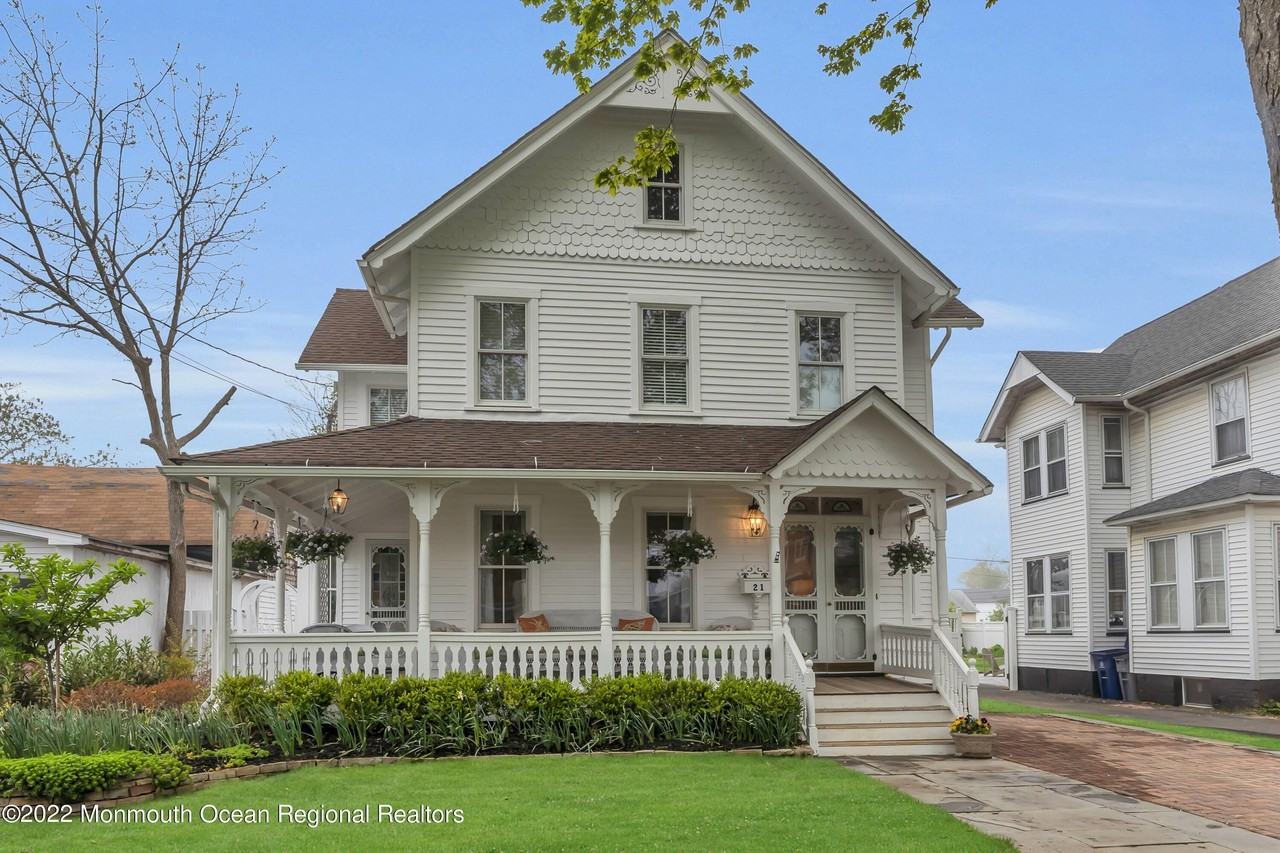 21 Pearce Ave - Photo 2 of 24