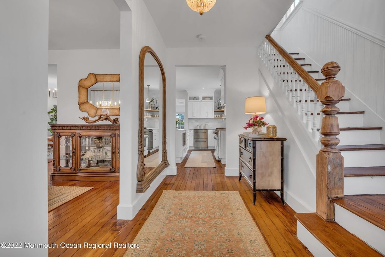 21 Pearce Ave - Photo 5 of 24