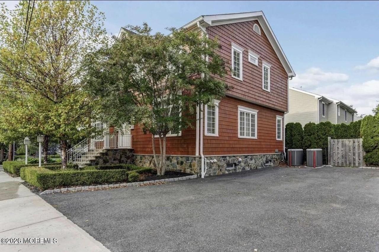 13 Church St - Photo 5 of 28