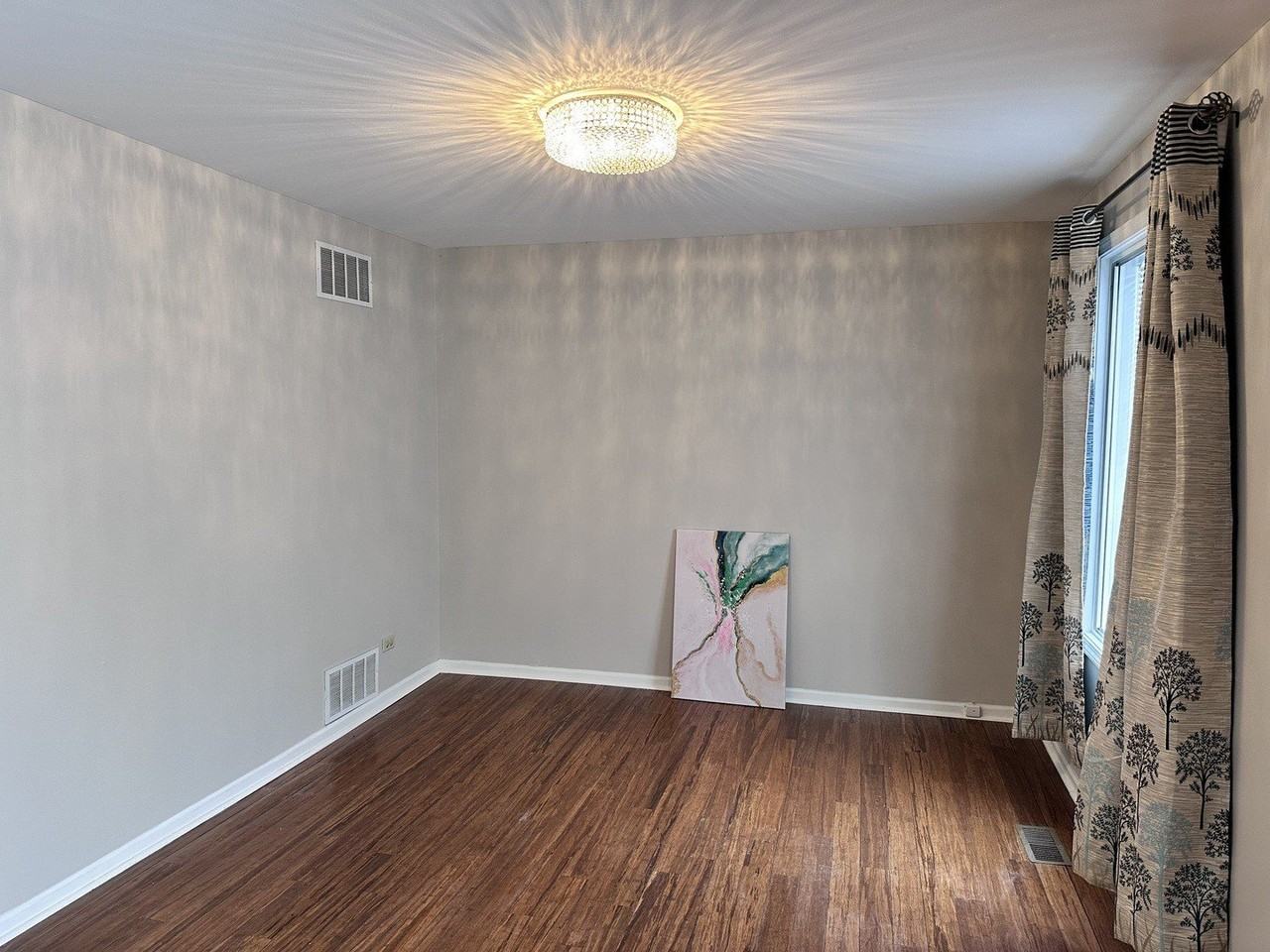 2856 Evergreen Ln - Photo 5 of 38