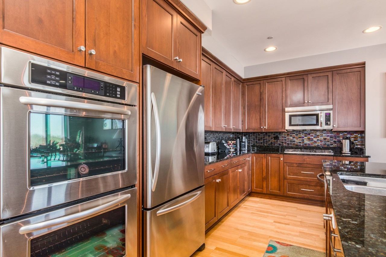 120 N Northwest Hwy Apt 506 #506 - Photo 5 of 20