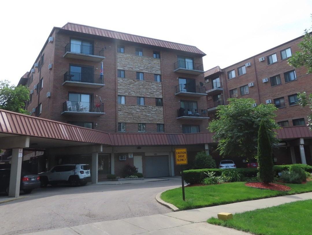 2325 N Neva Ave Apt 312b #312B - Photo 2 of 25