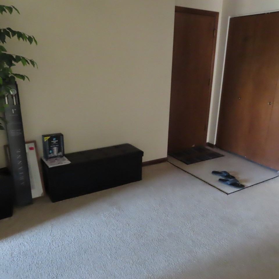 2325 N Neva Ave Apt 312b #312B - Photo 3 of 25