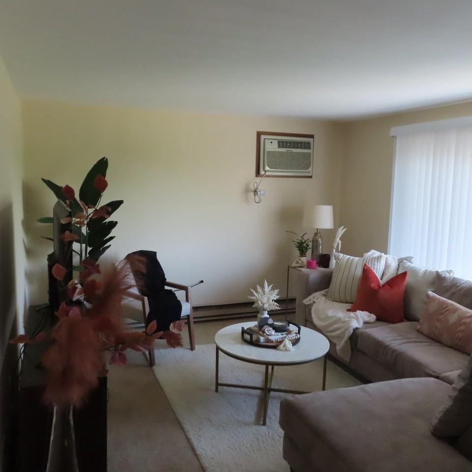 2325 N Neva Ave Apt 312b #312B - Photo 4 of 25