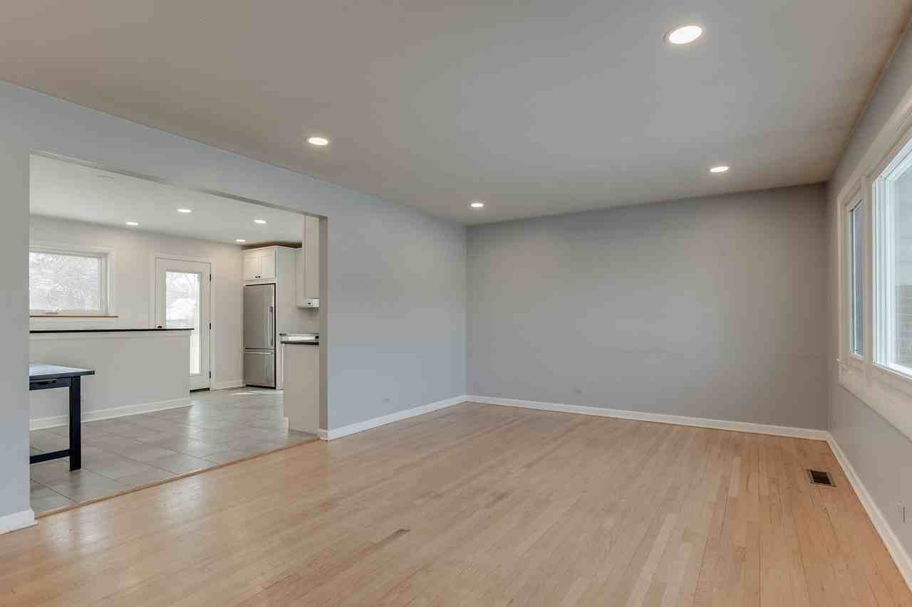 1311 E Euclid Ave - Photo 3 of 27