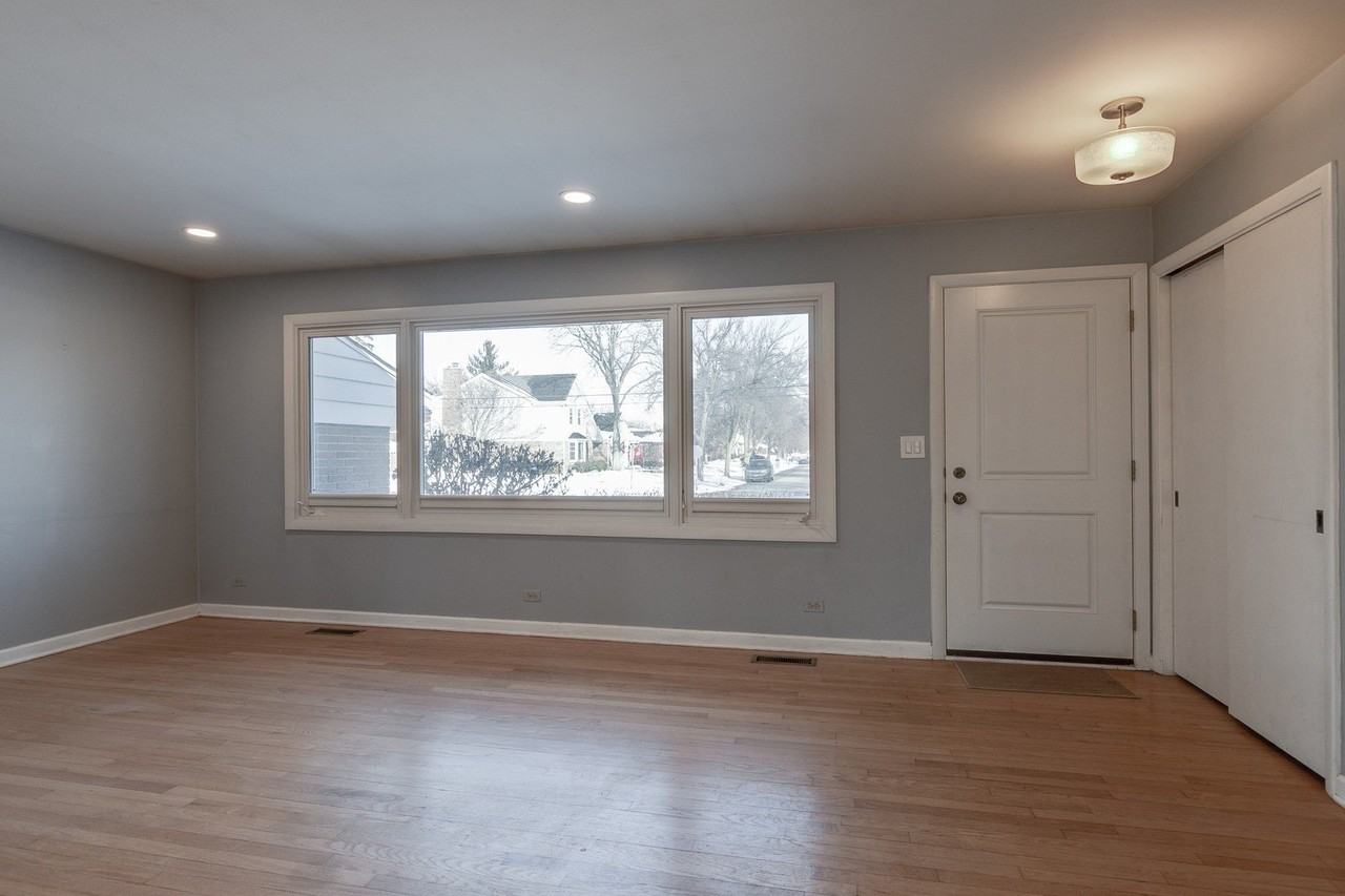 1311 E Euclid Ave - Photo 5 of 27