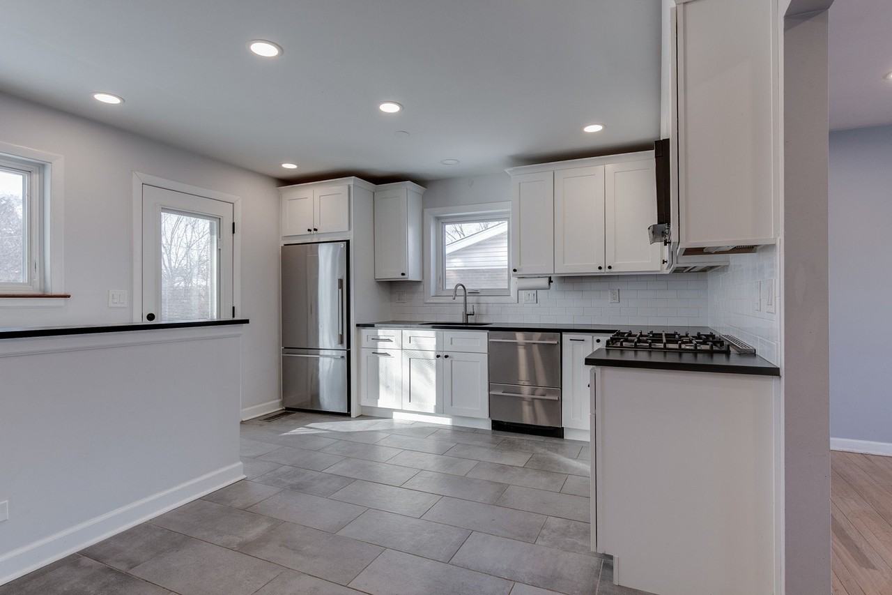 1311 E Euclid Ave - Photo 7 of 27