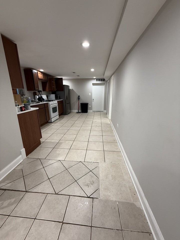 4948 S Winchester Ave Unit G #G - Photo 3 of 8