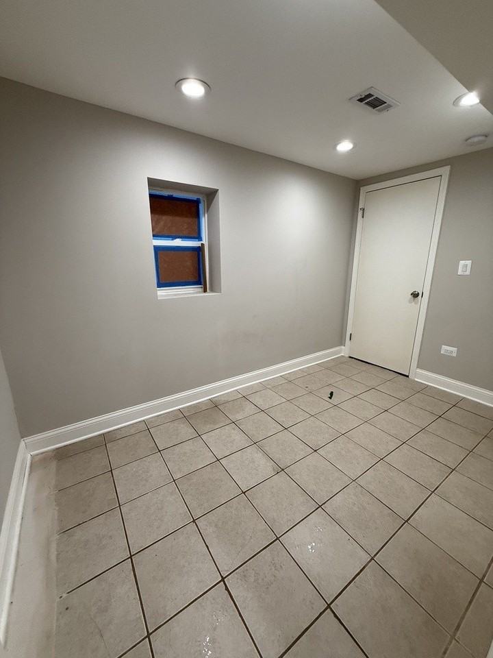 4948 S Winchester Ave Unit G #G - Photo 7 of 8