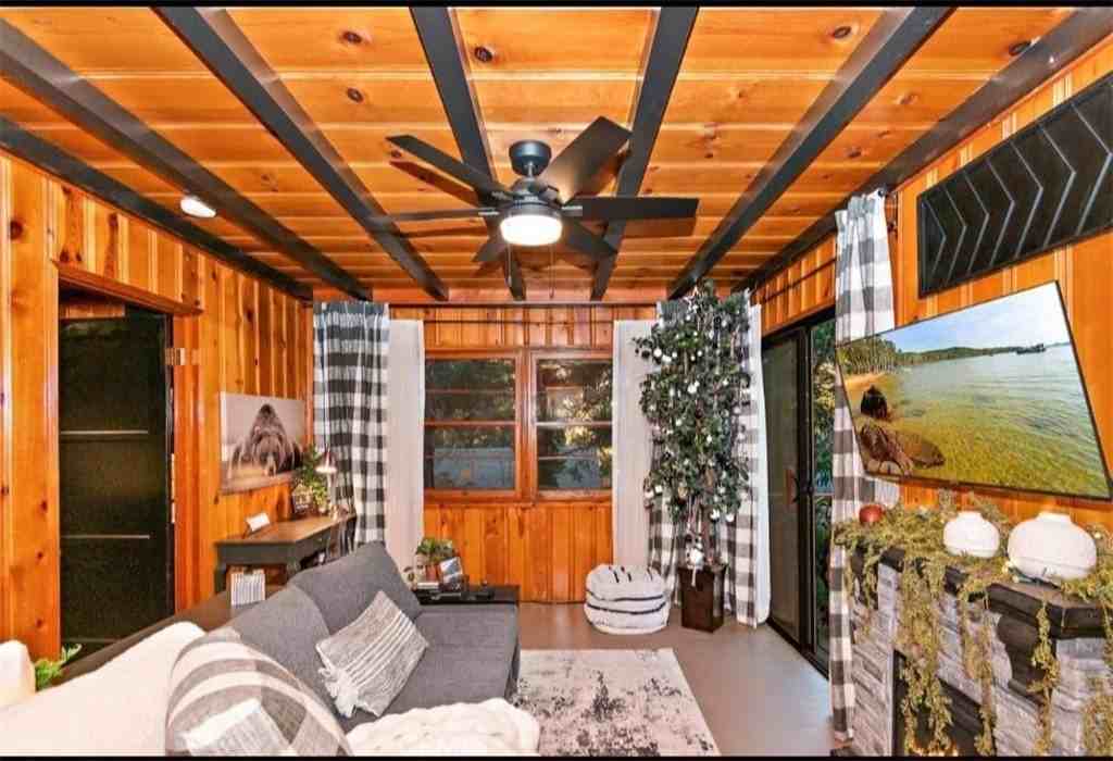 638 Rosehill Dr - Photo 7 of 16