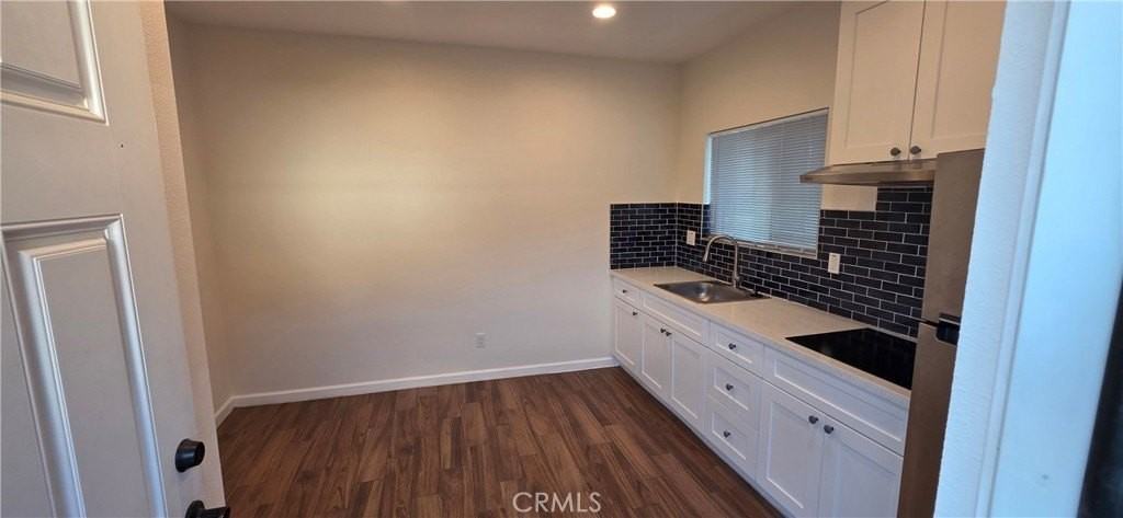 1496 Powell Way - Photo 2 of 7