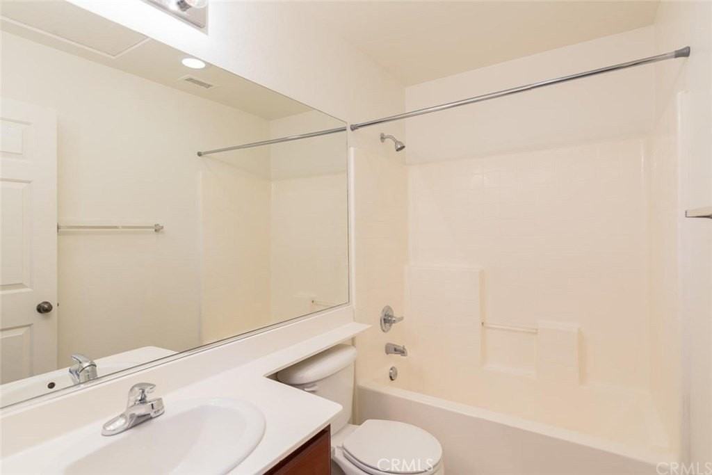 33546 Cedar Creek Ln - Photo 4 of 13