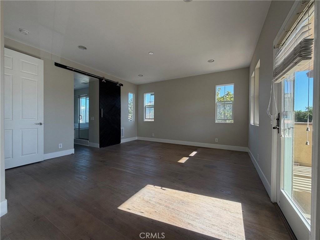 1443 Georgia St - Photo 3 of 6