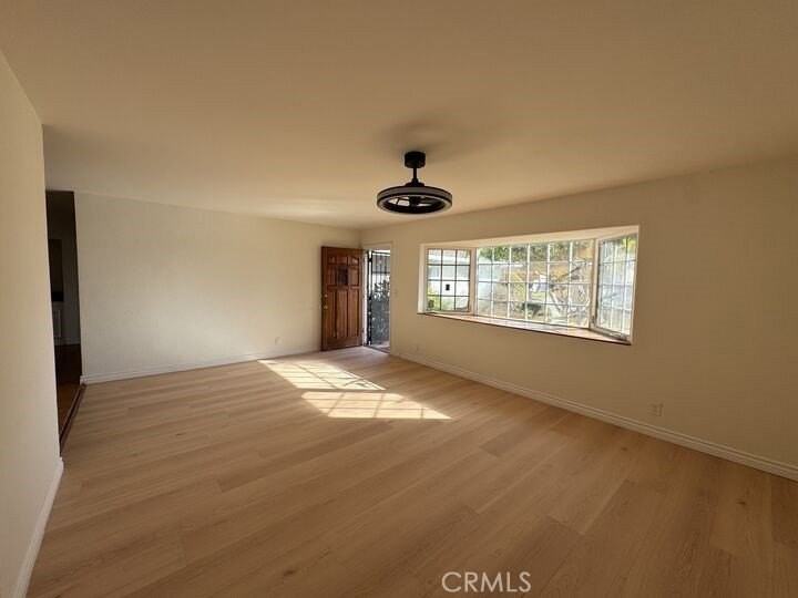 5501 Stardust Dr - Photo 4 of 10