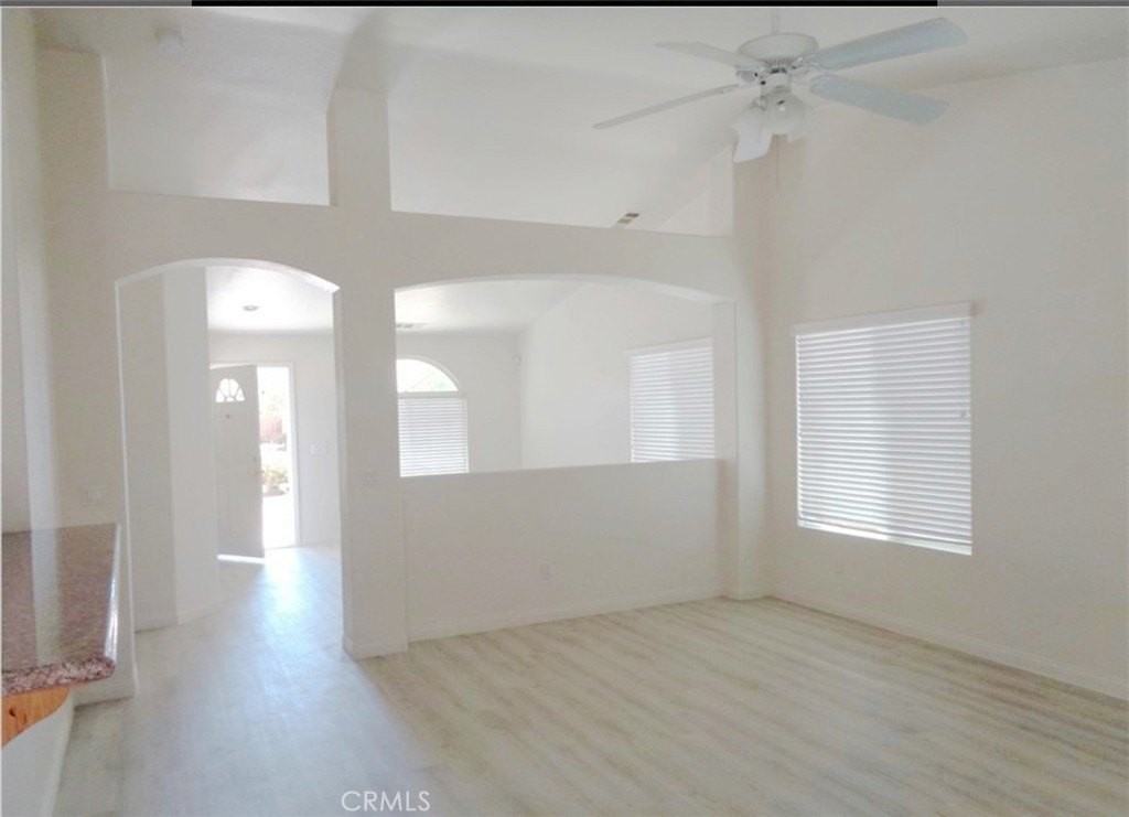 15930 Oak Ct - Photo 7 of 14