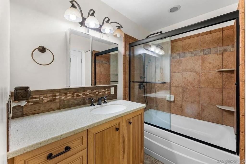 639 1st Ave - Photo 6 of 10