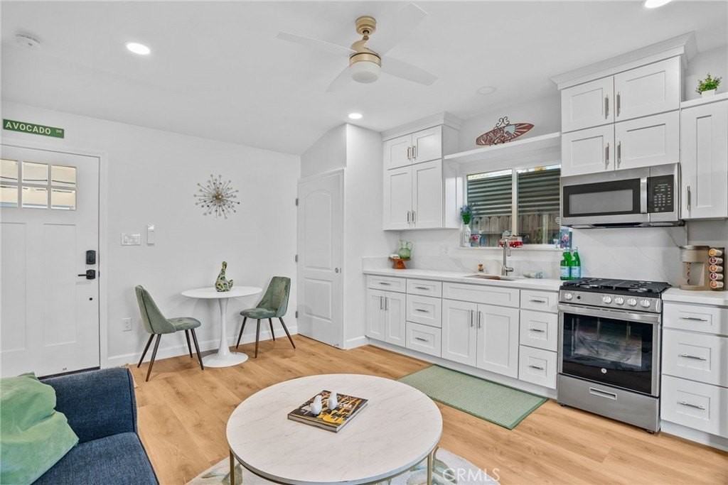 426 Jacaranda Pl #A - Photo 2 of 41