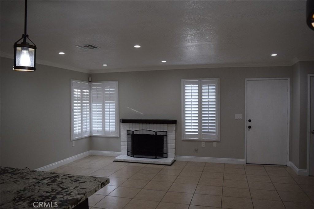 3573 Gwinnett Dr - Photo 3 of 12