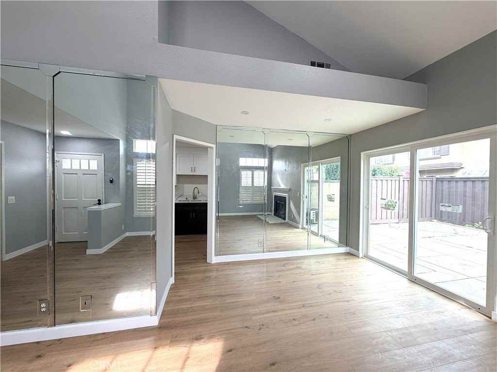 1187 E 223rd St #14 - Photo 4 of 21