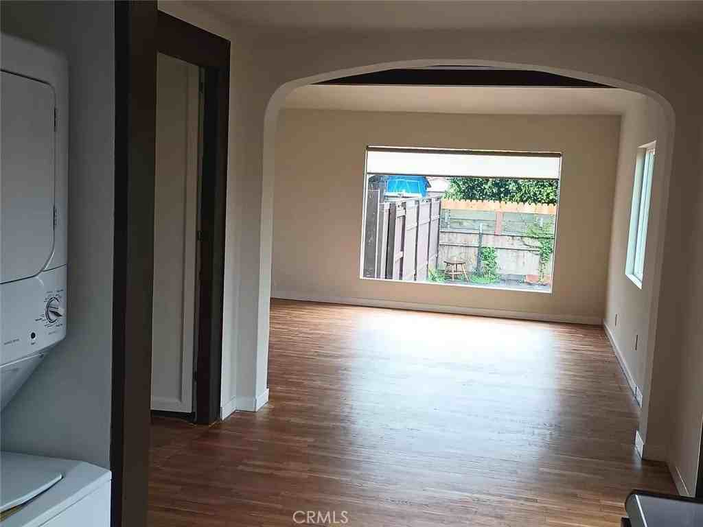 12333 Allin St - Photo 2 of 17