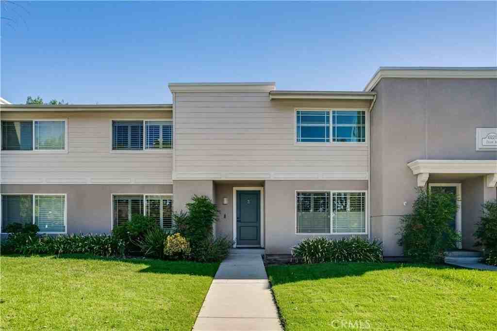 10220 Zelzah Ave #3 - Photo 3 of 27