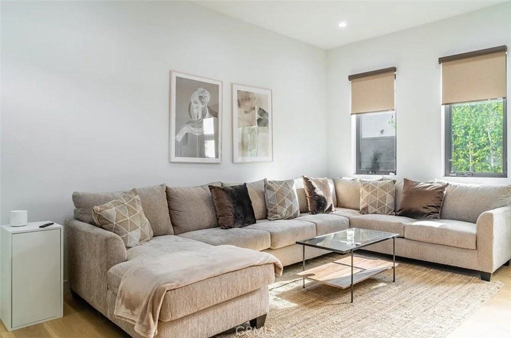 12134 Clarkson Rd - Photo 4 of 25