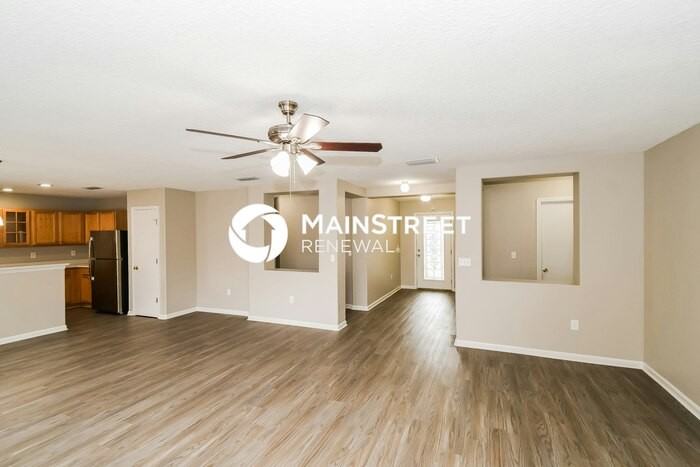 11533 Brian Lakes Dr - Photo 2 of 16