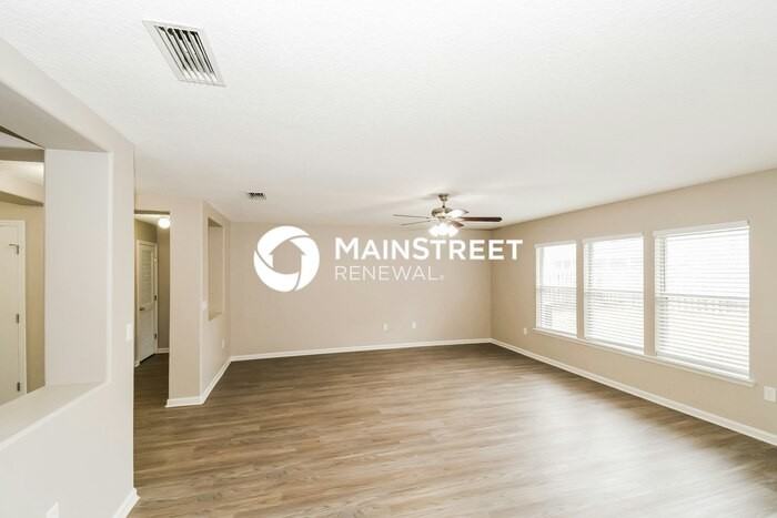 11533 Brian Lakes Dr - Photo 4 of 16