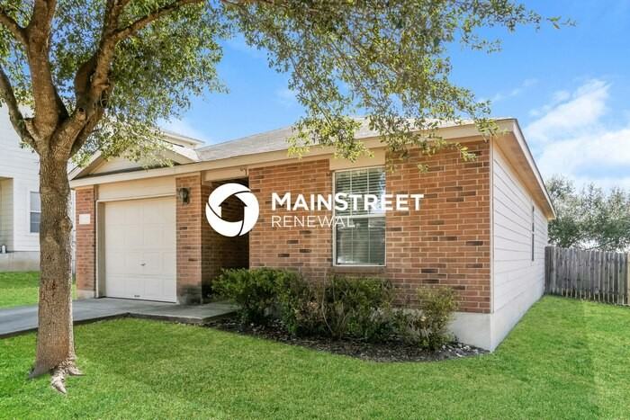 5822 Blonde Cyn - Photo 2 of 18