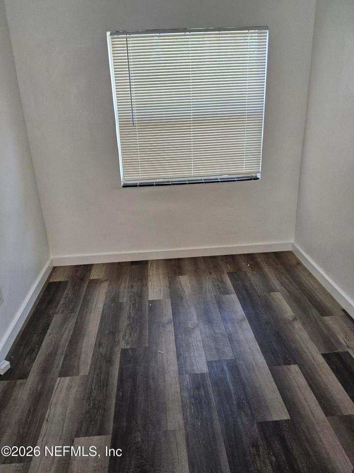 3541 Post St - Photo 6 of 7